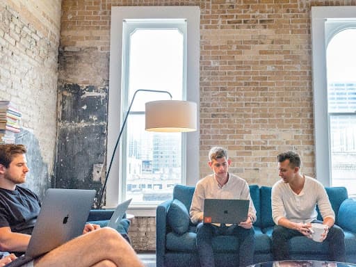 Training HR Professionals for the Crypto Era: The Role of Optimism Cryptocurrency