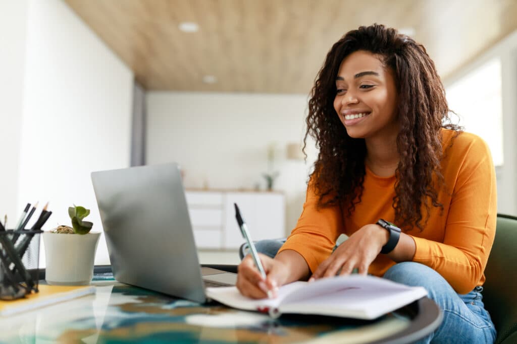 Is Online Learning Right for Your Teen? Here’s Why It Might Be