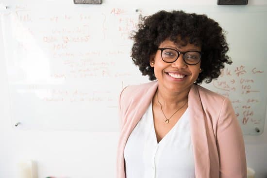 How do you decide what to pay an individual employee?