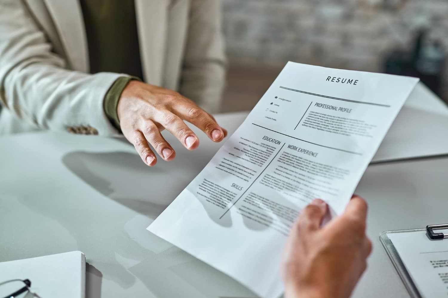 100 Essential Skills to Put on a Resume in 2025