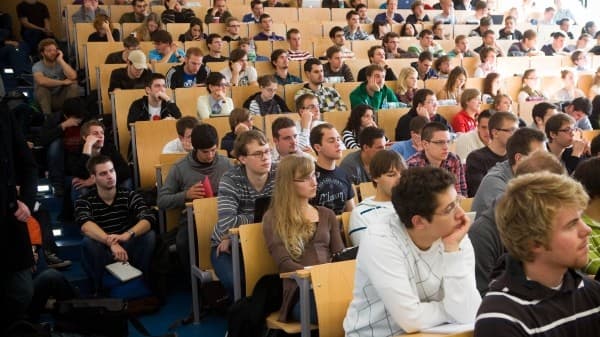 AAI Salzburg grants scholarships for students from developing countries to study in Austria 2021