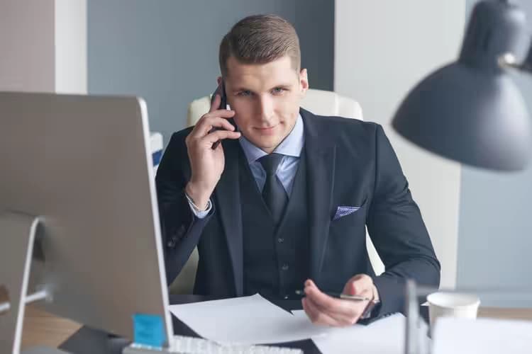 Job description of CEO: Everything you need to know