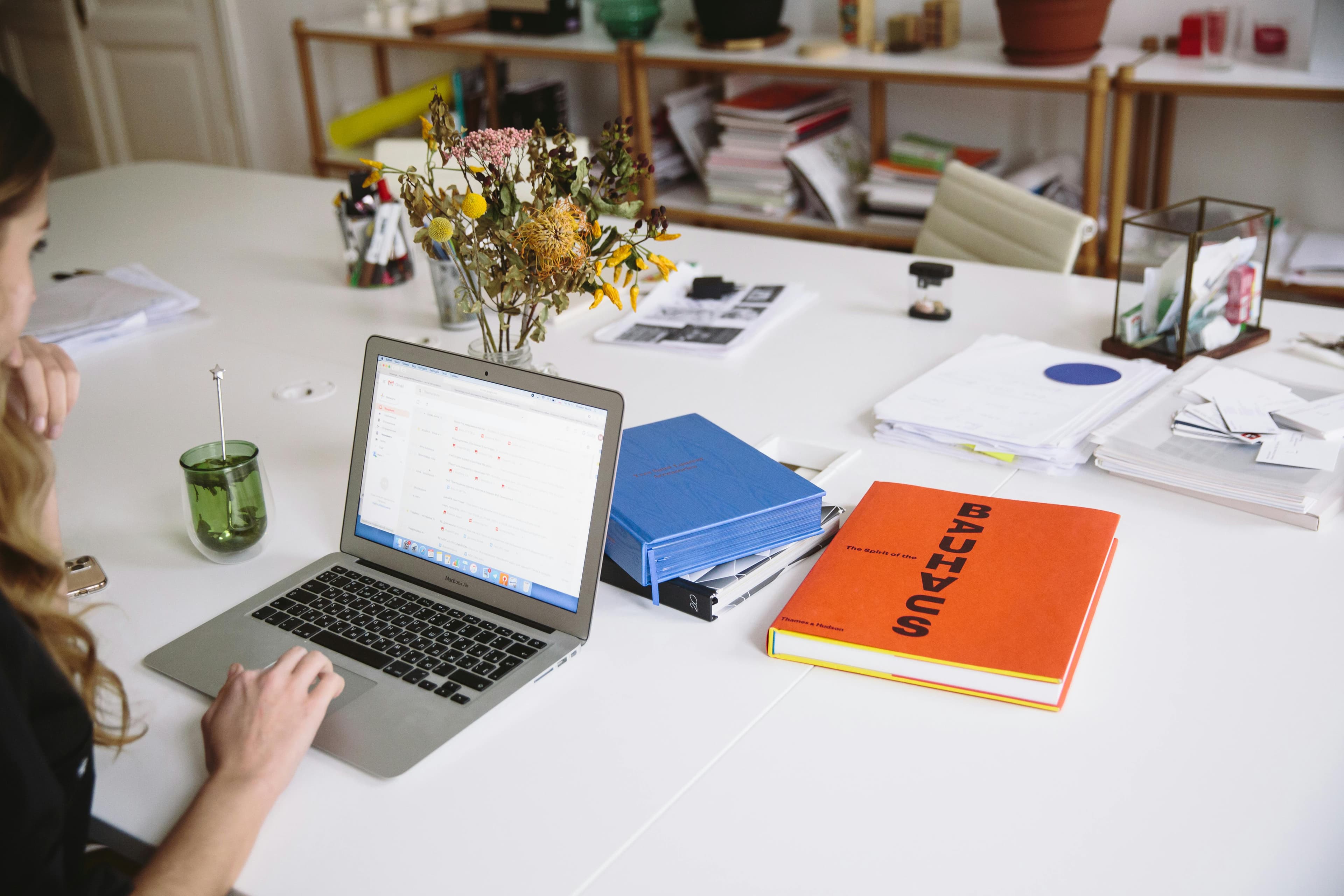 A Guide To Outsourcing HR Tasks for Small Businesses