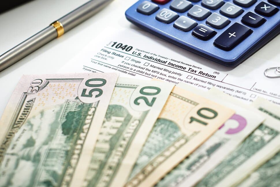 Efficiency and Accuracy: Benefits of Using Crypto Tax Software & Calculators