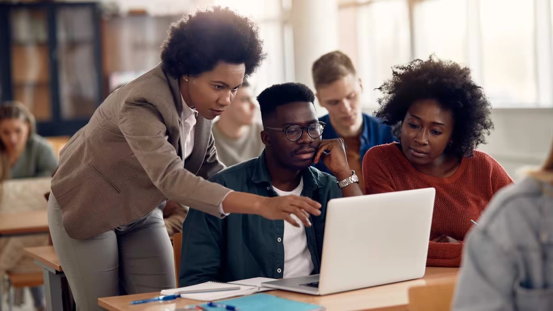 The Role of a Corporate Trainer in Educating the Workforce