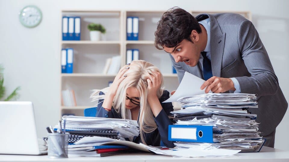 Examples of Bad Leaders in Business