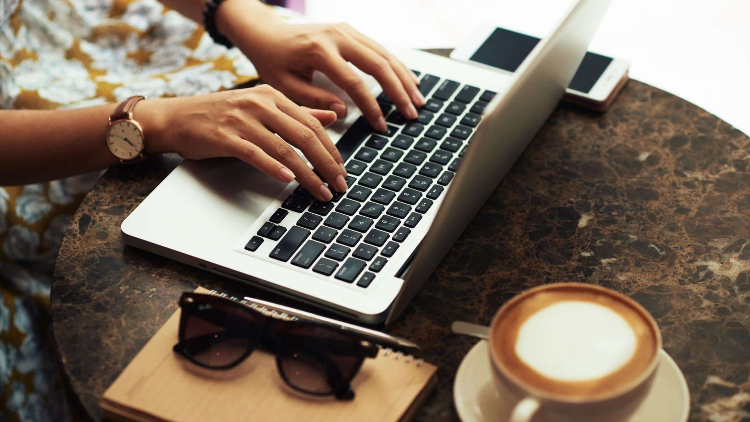 How Does Ghostwriting Work? 5 Steps to Finding Your First Project