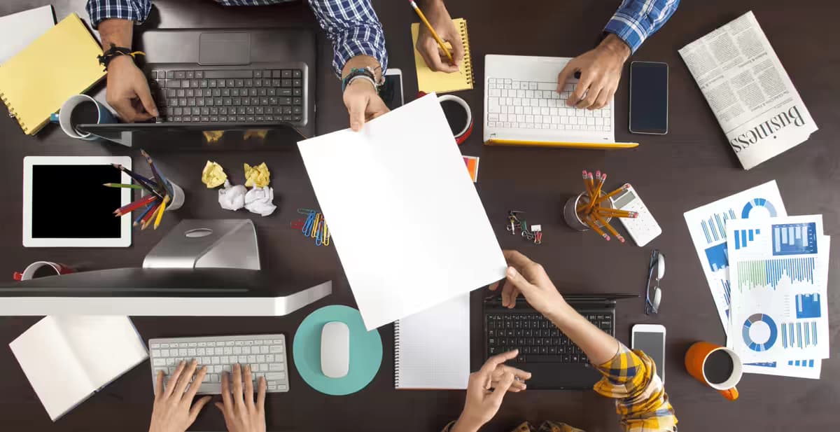 25 Marketing KPI Examples in 2025