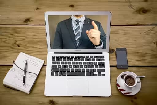 Why Creative E-learning Solutions Are the Future of Professional Development
