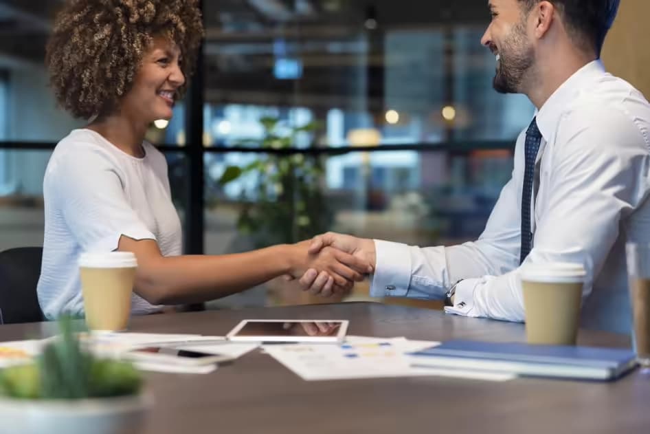 How to Use an LMS for Onboarding New Employees