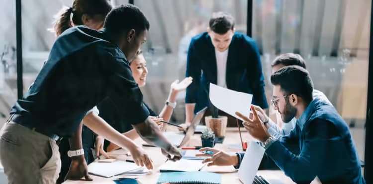6 Industries in Which People Love Working