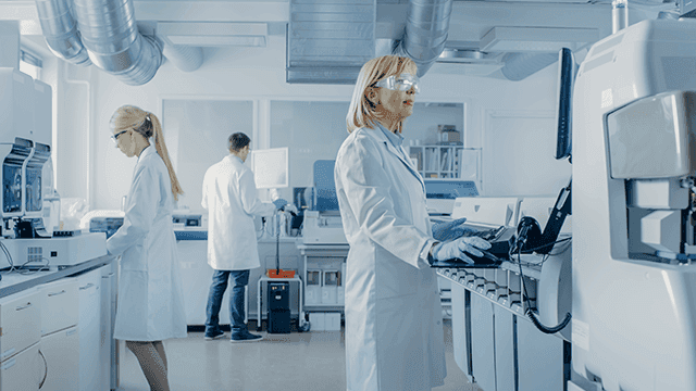 4 Reasons Researchers Love Working in a Shared Laboratory Space