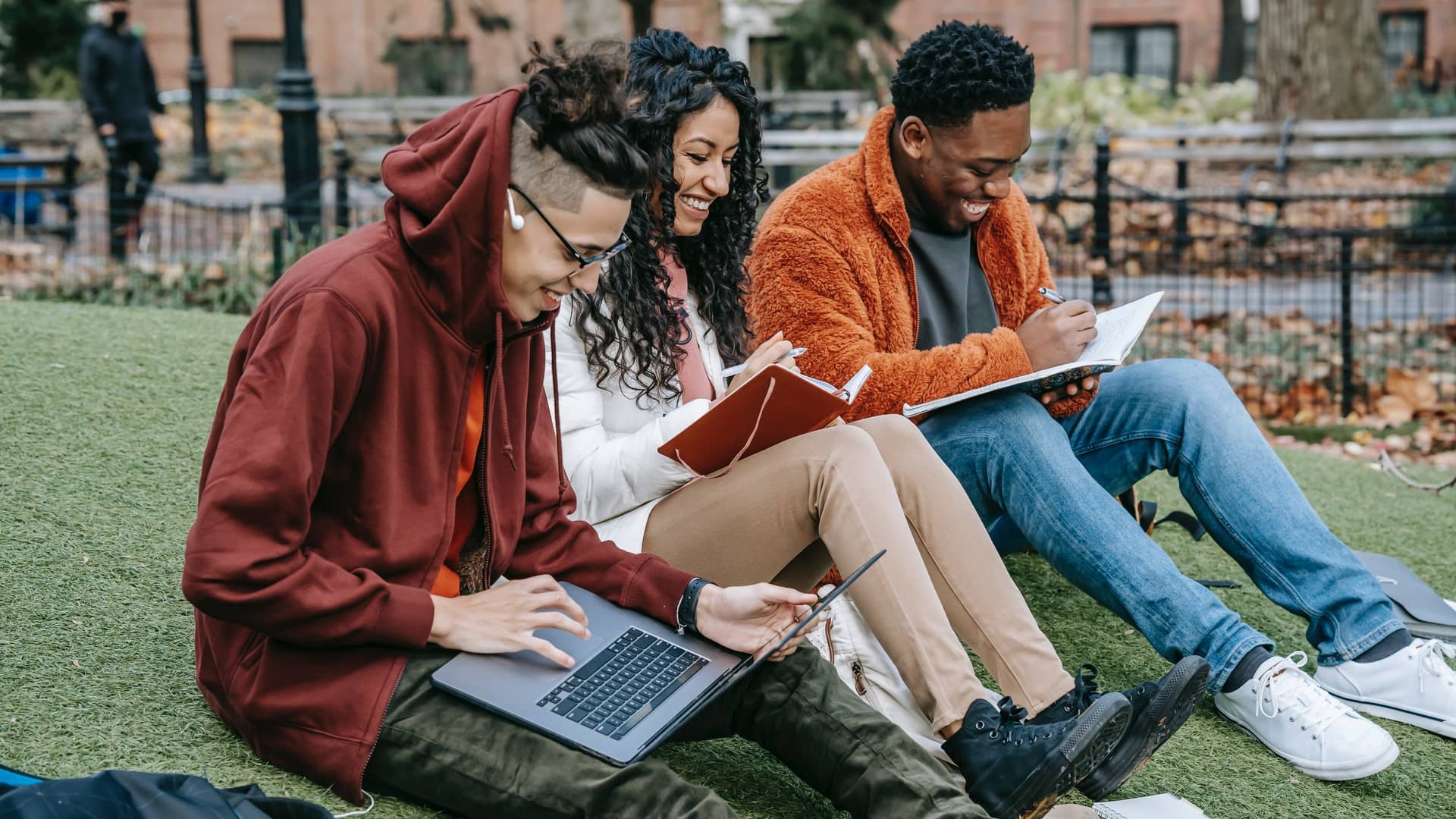 Apple Student Discounts: Everything You Need To Know