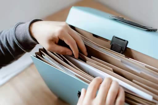 Internship or Part-Time Job: Weighing the Benefits for College Students