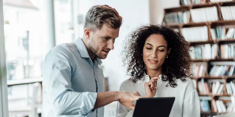 Building a Strong Social Media Presence: Strategies for Sustainable Growth