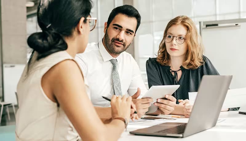 How HR Leaders Can Save Time by Automating Performance Reviews