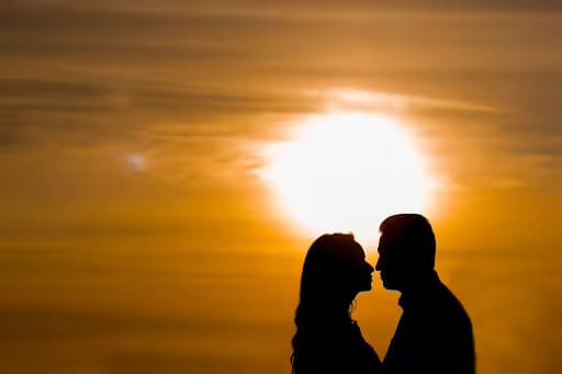 Loneliness Meets Code: Are AI Girlfriends the Future of Dating?