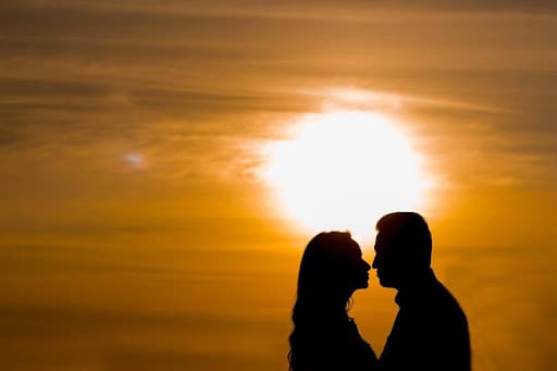 Loneliness Meets Code: Are AI Girlfriends the Future of Dating?