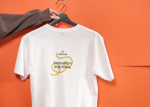 How Custom Printing Solutions Are Revolutionizing Business Merchandise