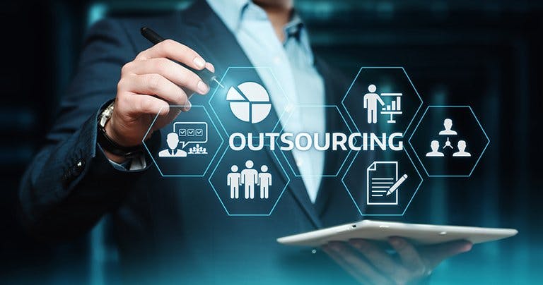 Outsourcing in Human Resources: Everything you need to know