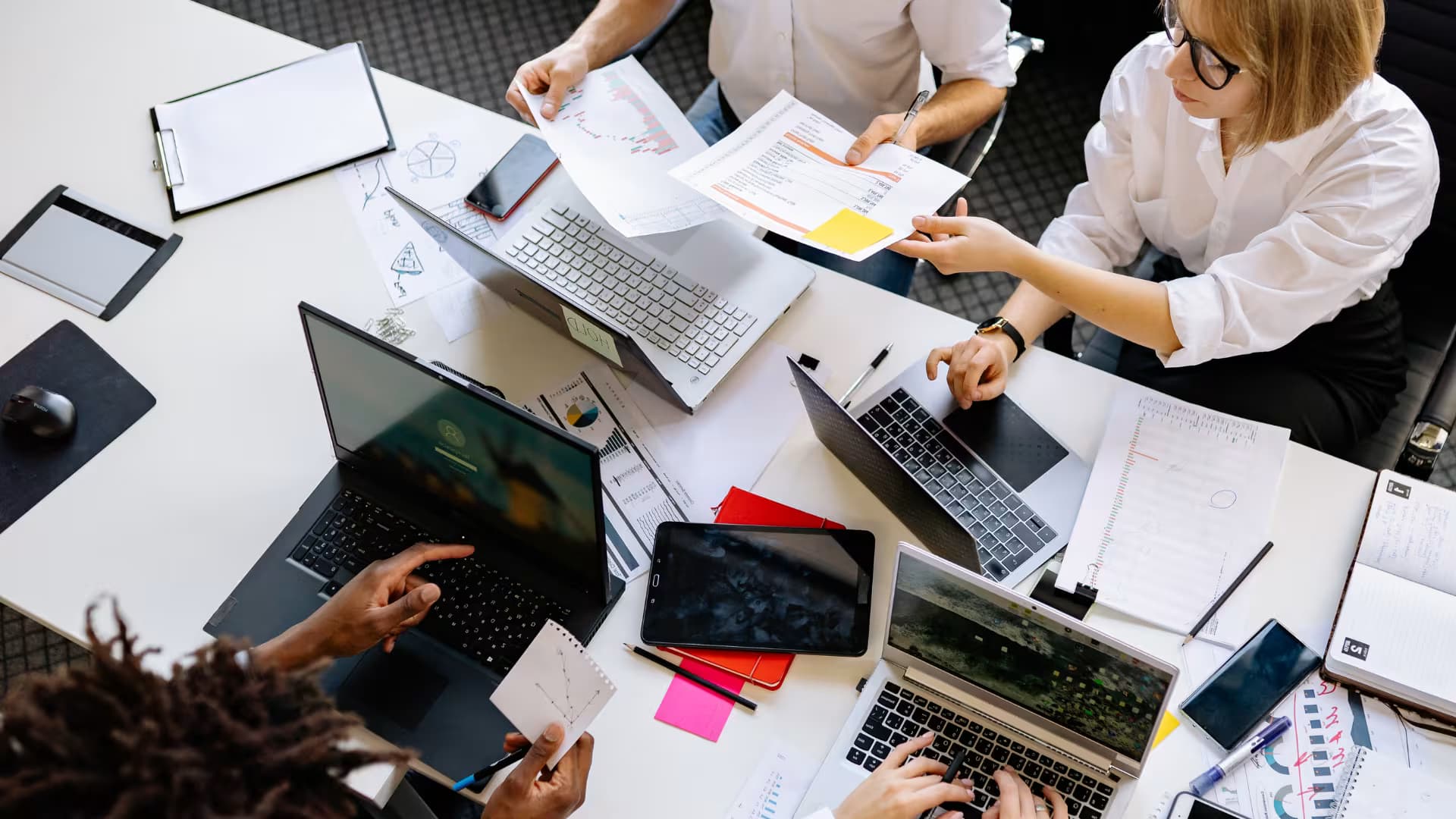 30 Scientific Findings That Show How AI Is Transforming Employee Productivity