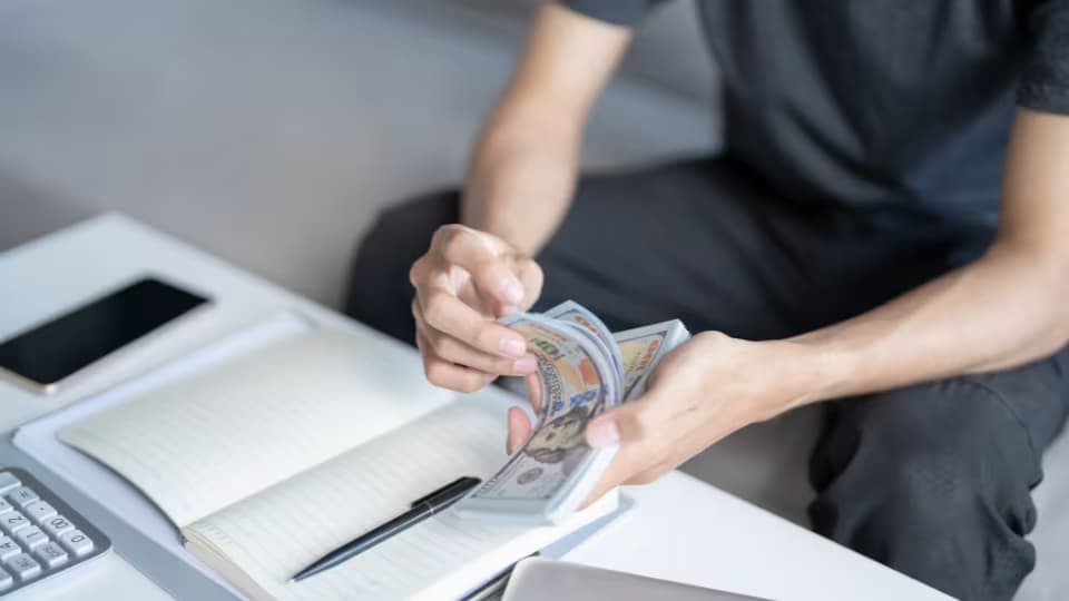 What Is Flexible Pay? What the Evidence Says About Why It Matters More Than Ever