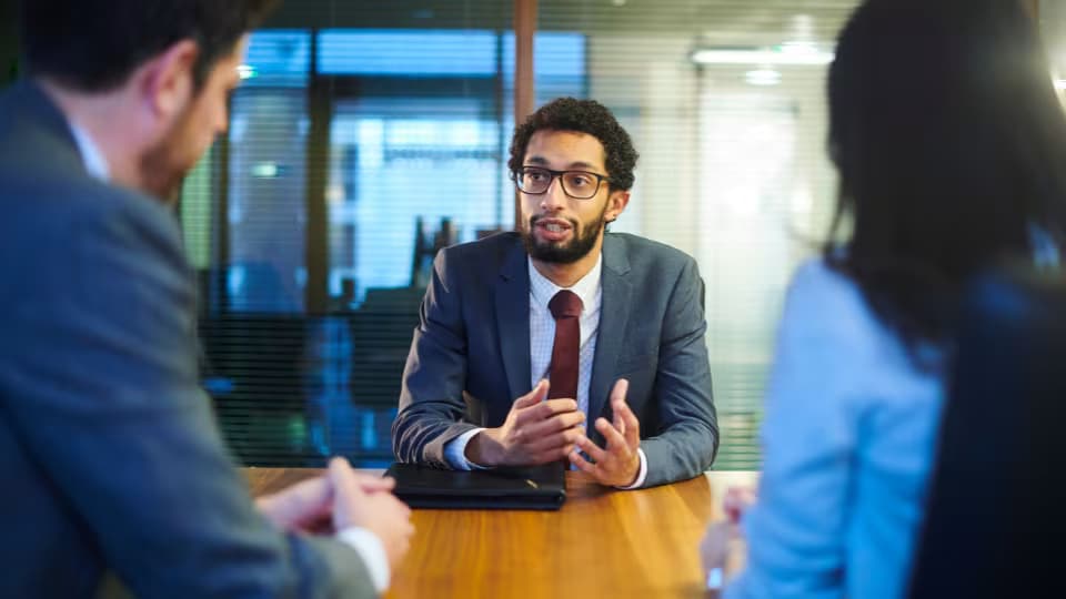 Job Shadowing Meaning: What the Evidence Says About Why It Actually Works