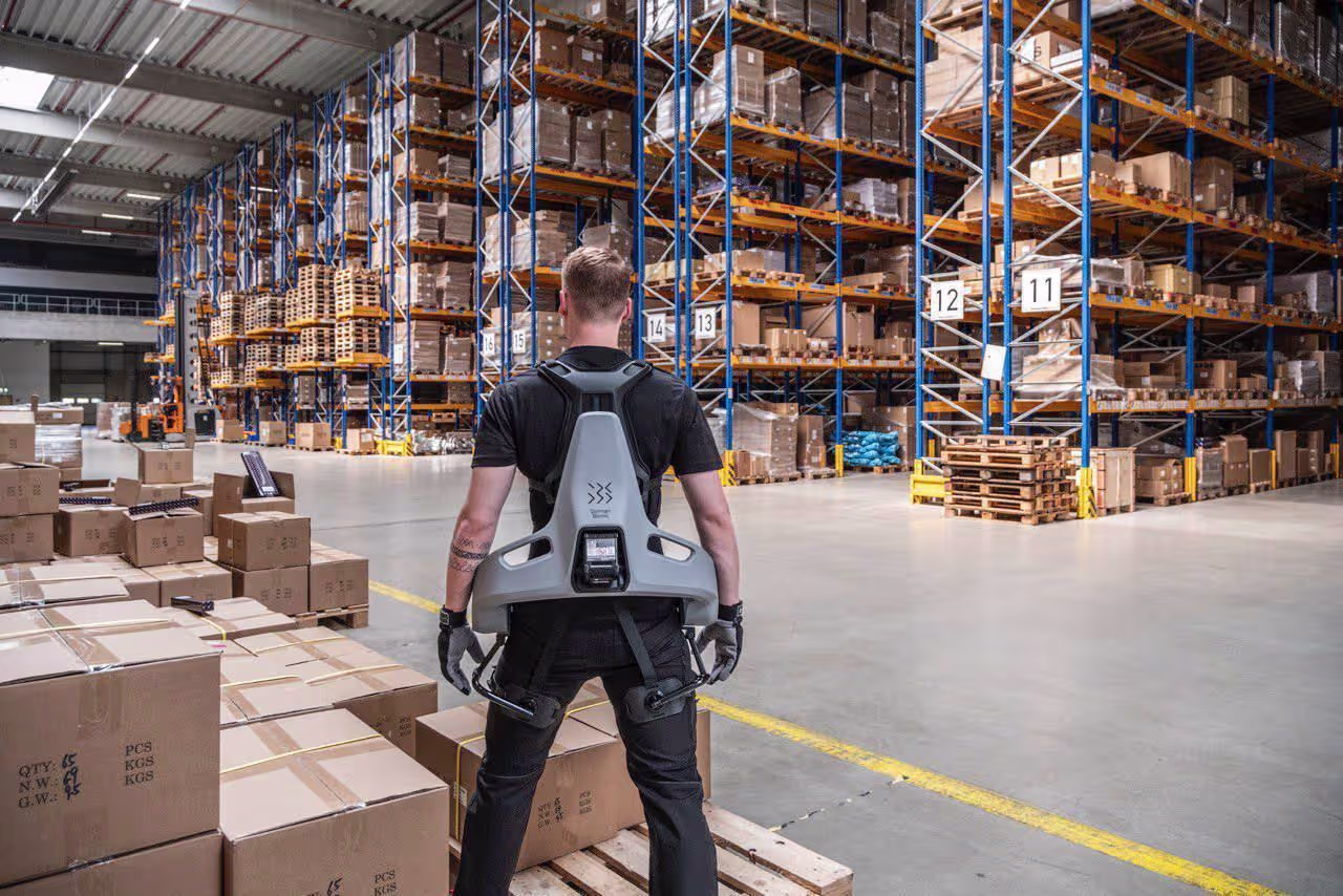 The Role of Artificial Intelligence in Next Generation Wearables at Work