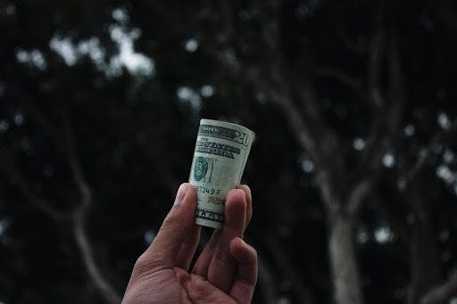 How to Research the Market Salary for a Role: 10 Practical Tips