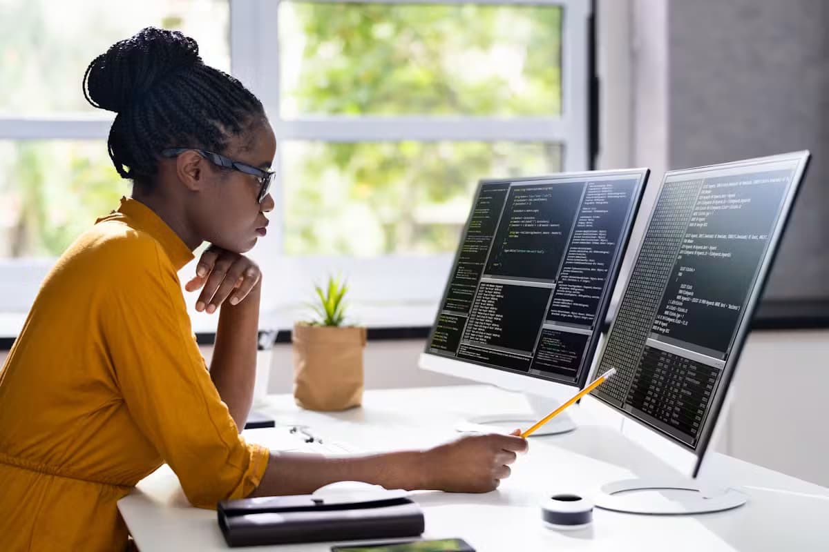 The Comprehensive Guide to Advancing Your Career as a Software Engineer